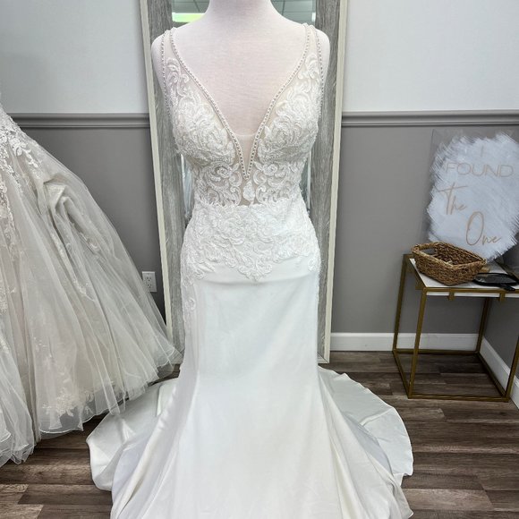 Stella York 6638 - Picture 3 of 6